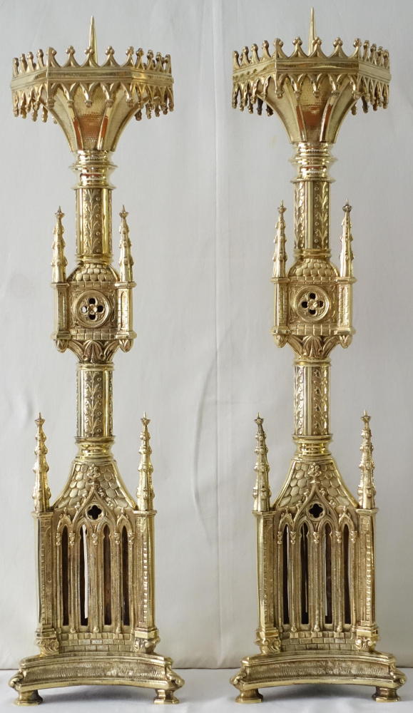 Luzar Vestments - Altar Crucifixes, Cross, Candlesticks, High